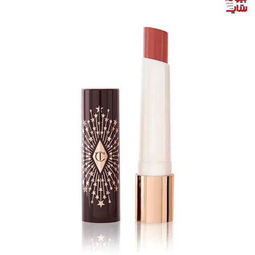 بالم لب شارلوت تیلبری حاوی اسید هیالورونیک هپی کیس  رنگ HAPPIPETAL اصل اروپایی حجم فولسایزCHARLOTTE TILBURY HYALURONIC HAPPIKISS HAPPIPETAL   Hydrating LIPSTICK BALM in a tawny nude shade